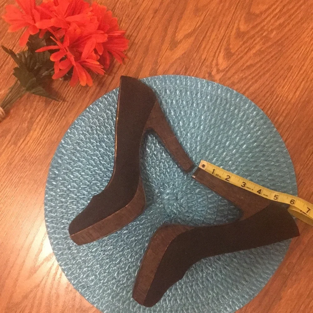 Nine West Black Linen Platform Heels Sz 7.5M